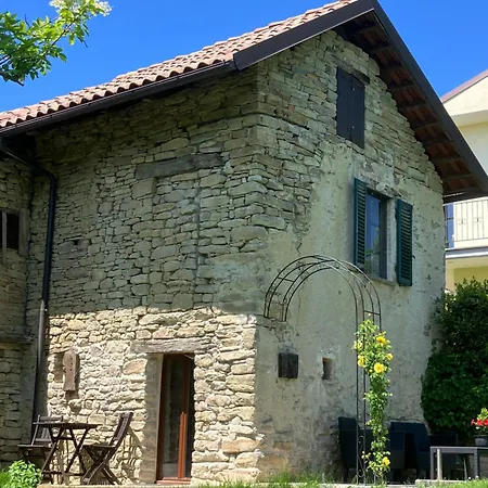 Casavabene Murazzano (Cuneo)