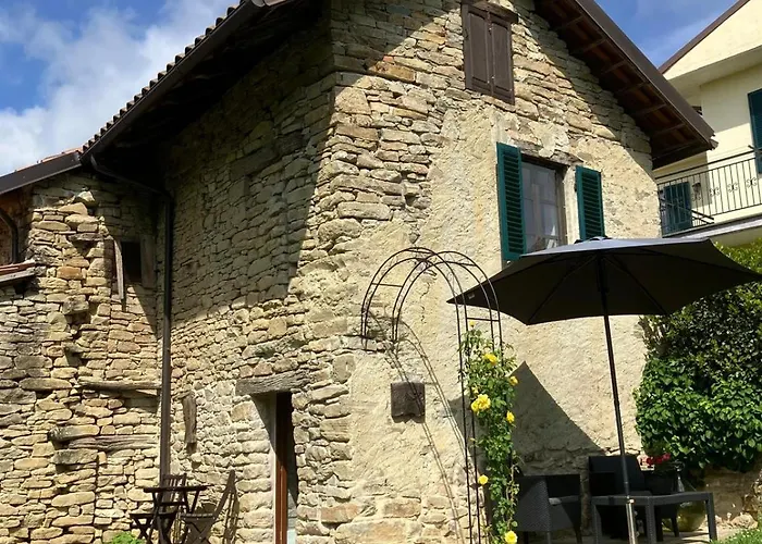 Casavabene Murazzano (Cuneo)